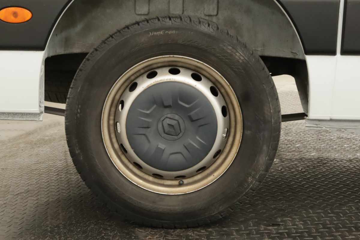 renault-master-2022-diesel-2299cc