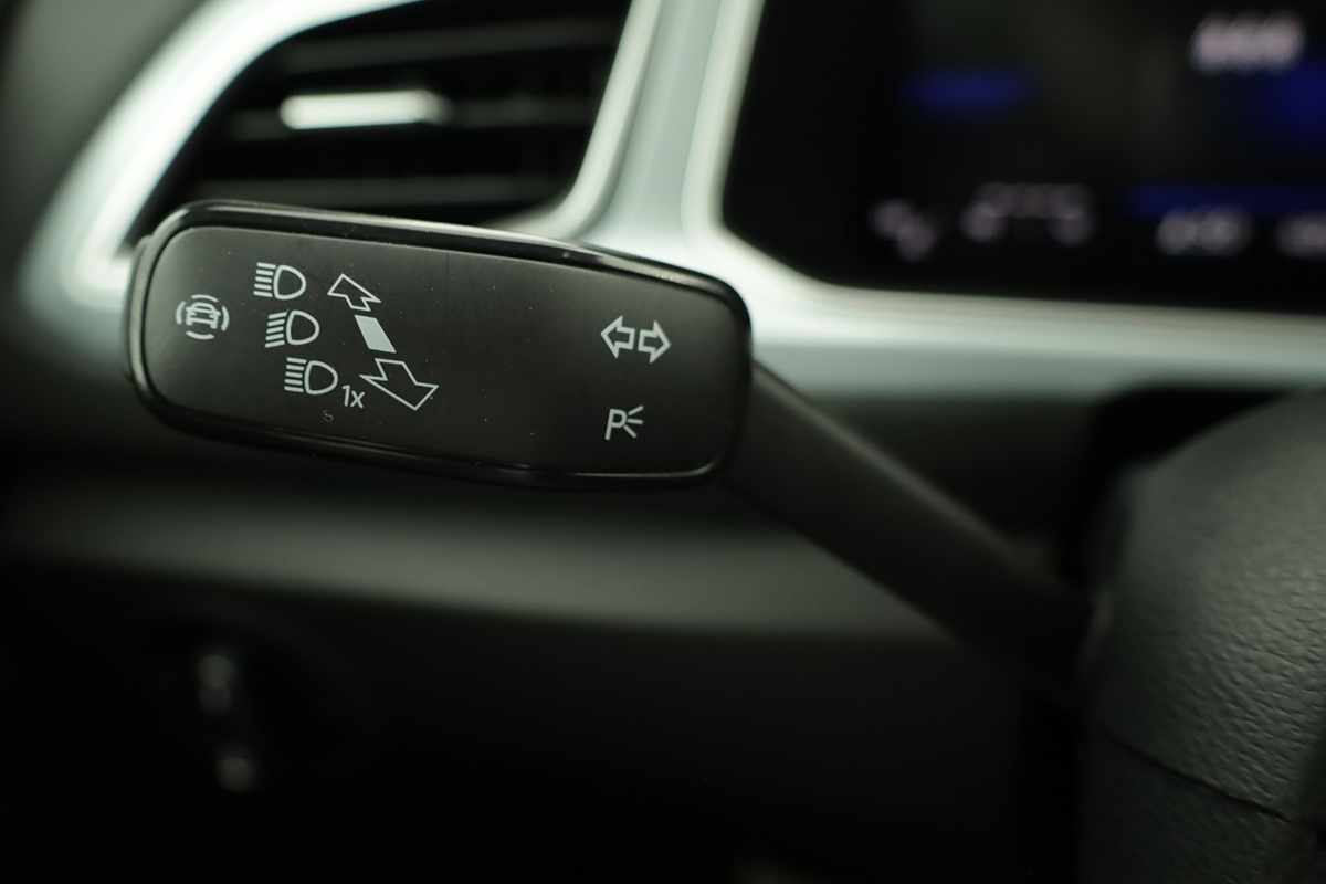 volkswagen-t-roc-2025-gasolina-999cc
