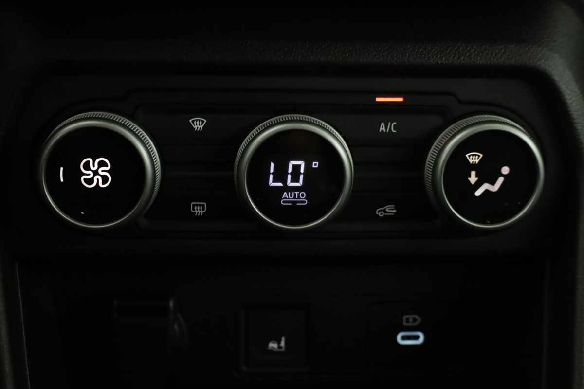 dacia-sandero-2024-gasolina-999cc