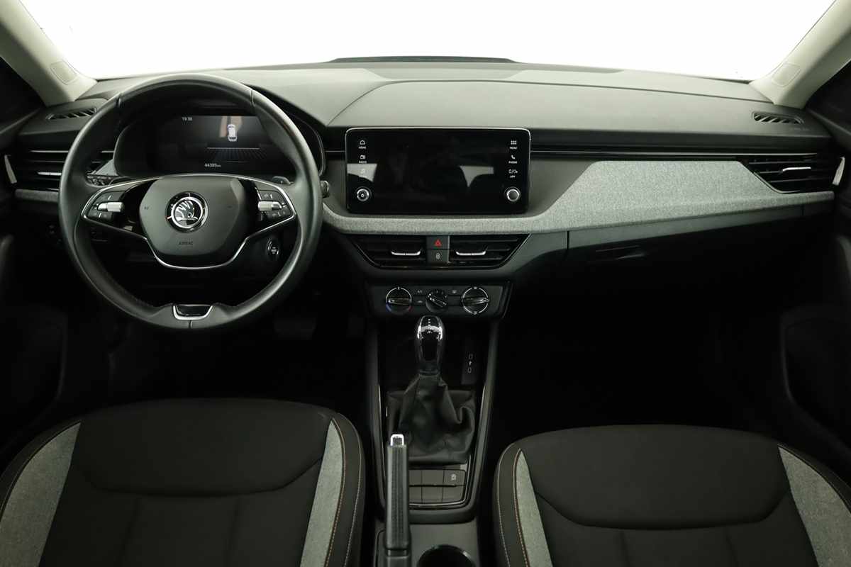 skoda-kamiq-2024-gasolina-999cc