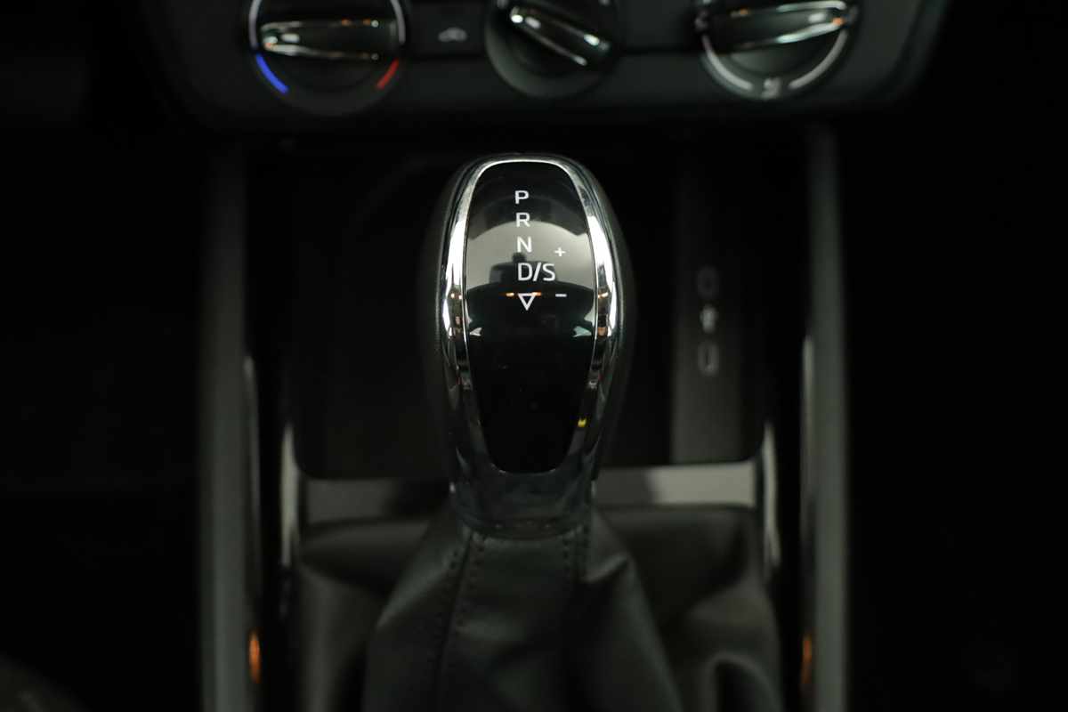 skoda-kamiq-2024-gasolina-999cc
