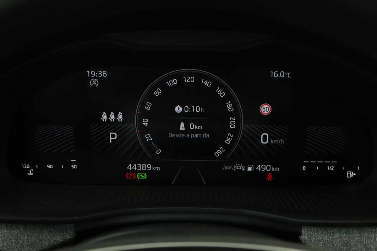 skoda-kamiq-2024-gasolina-999cc