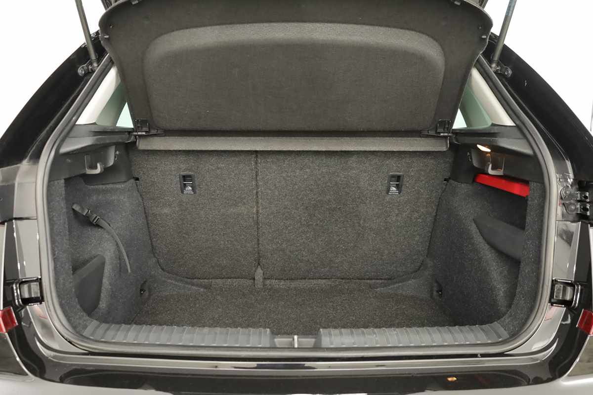 skoda-kamiq-2024-gasolina-999cc