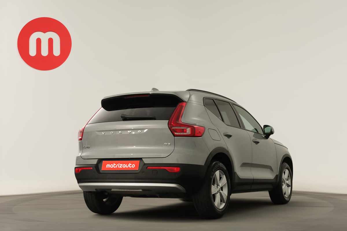 volvo-xc40-2025-gasolina-1969cc