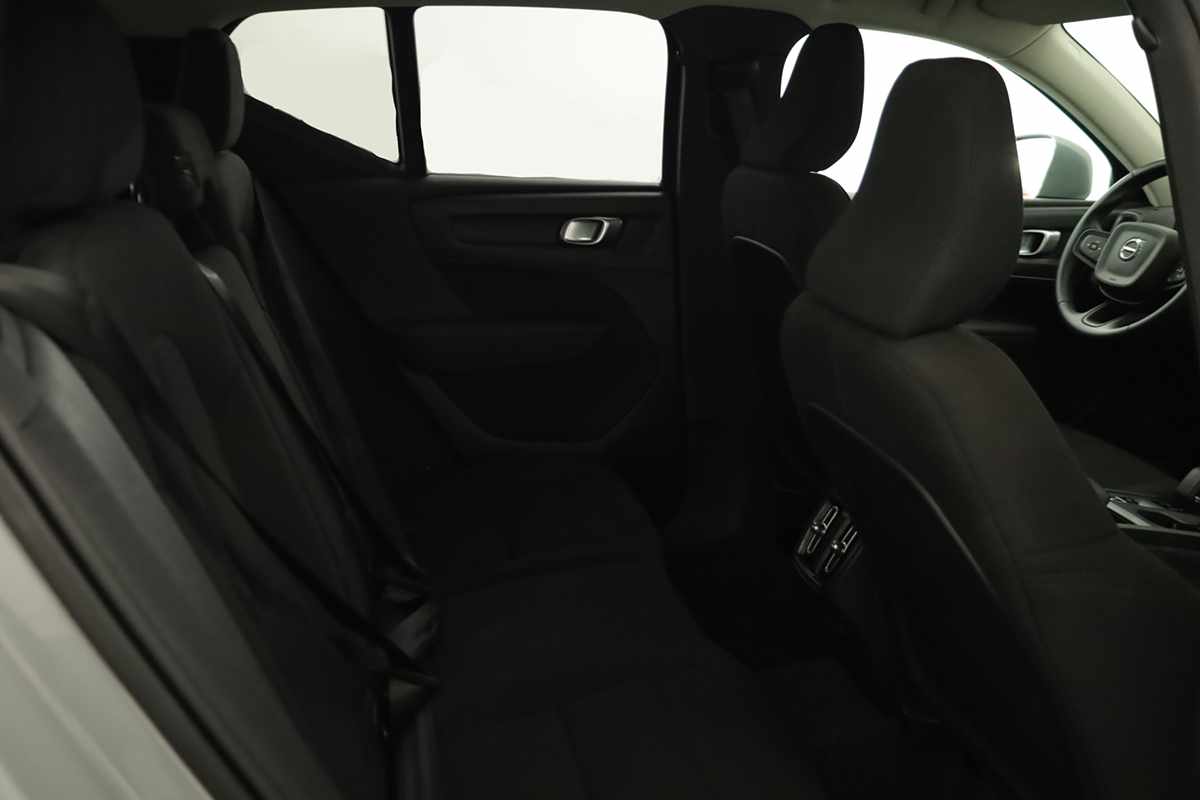 volvo-xc40-2025-gasolina-1969cc