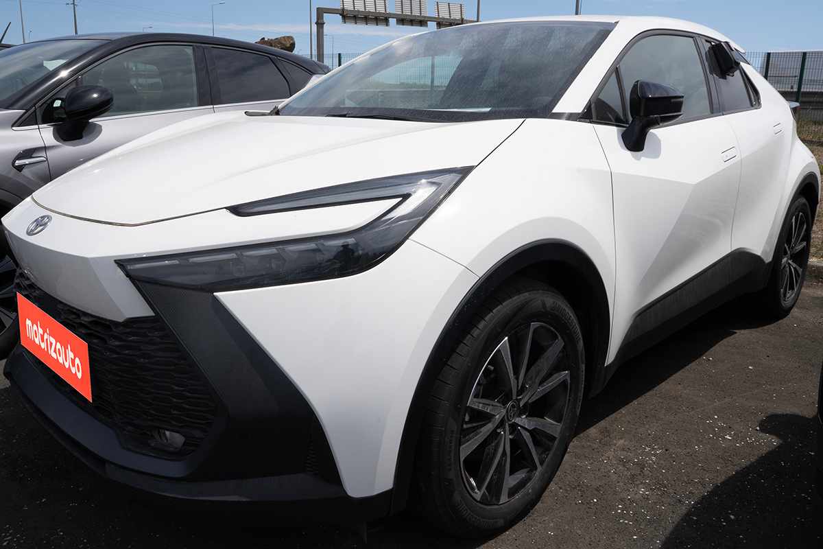 toyota-c-hr-2025-hibrido-a-gasolina-1998cc