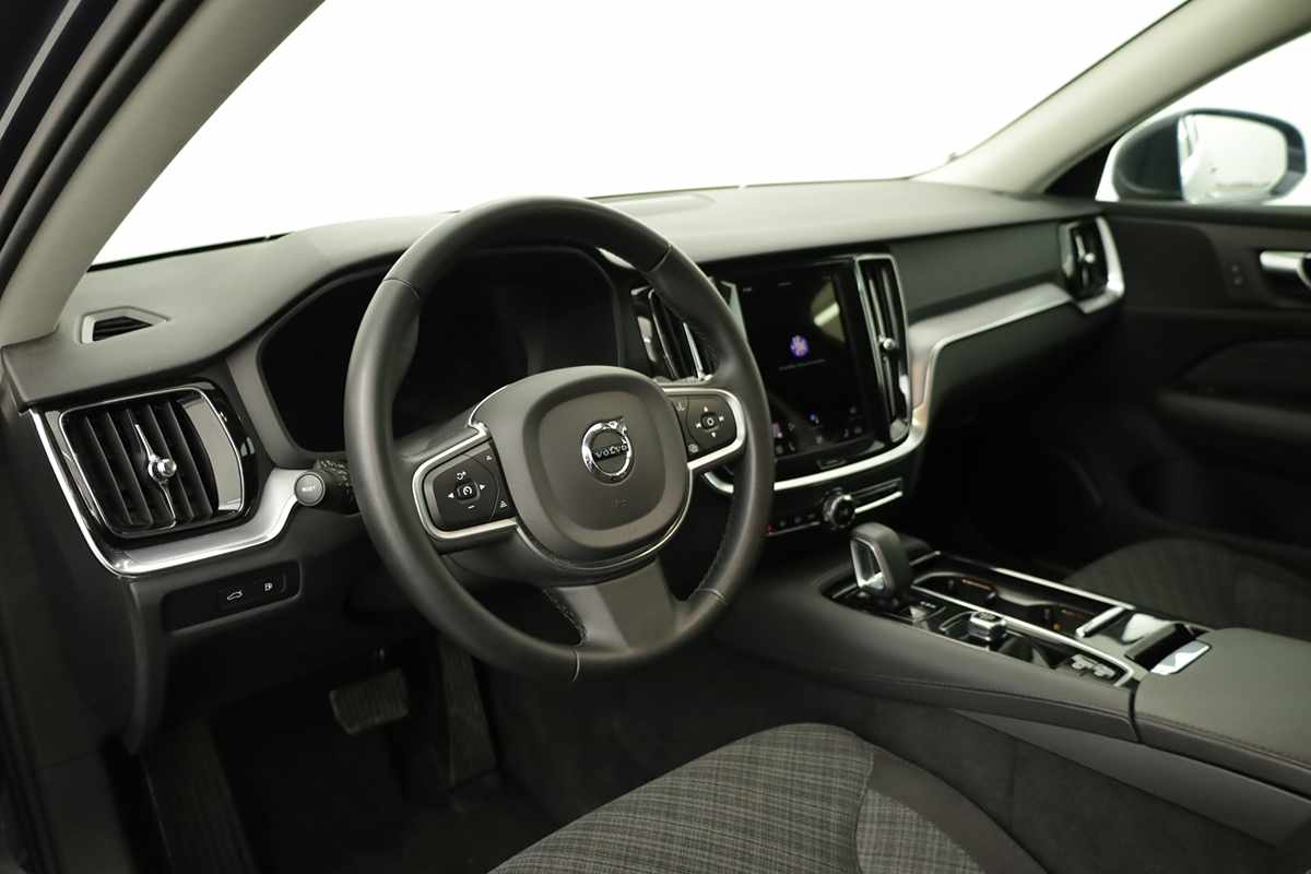 volvo-v60-2025-hibrido-a-gasolina-1969cc
