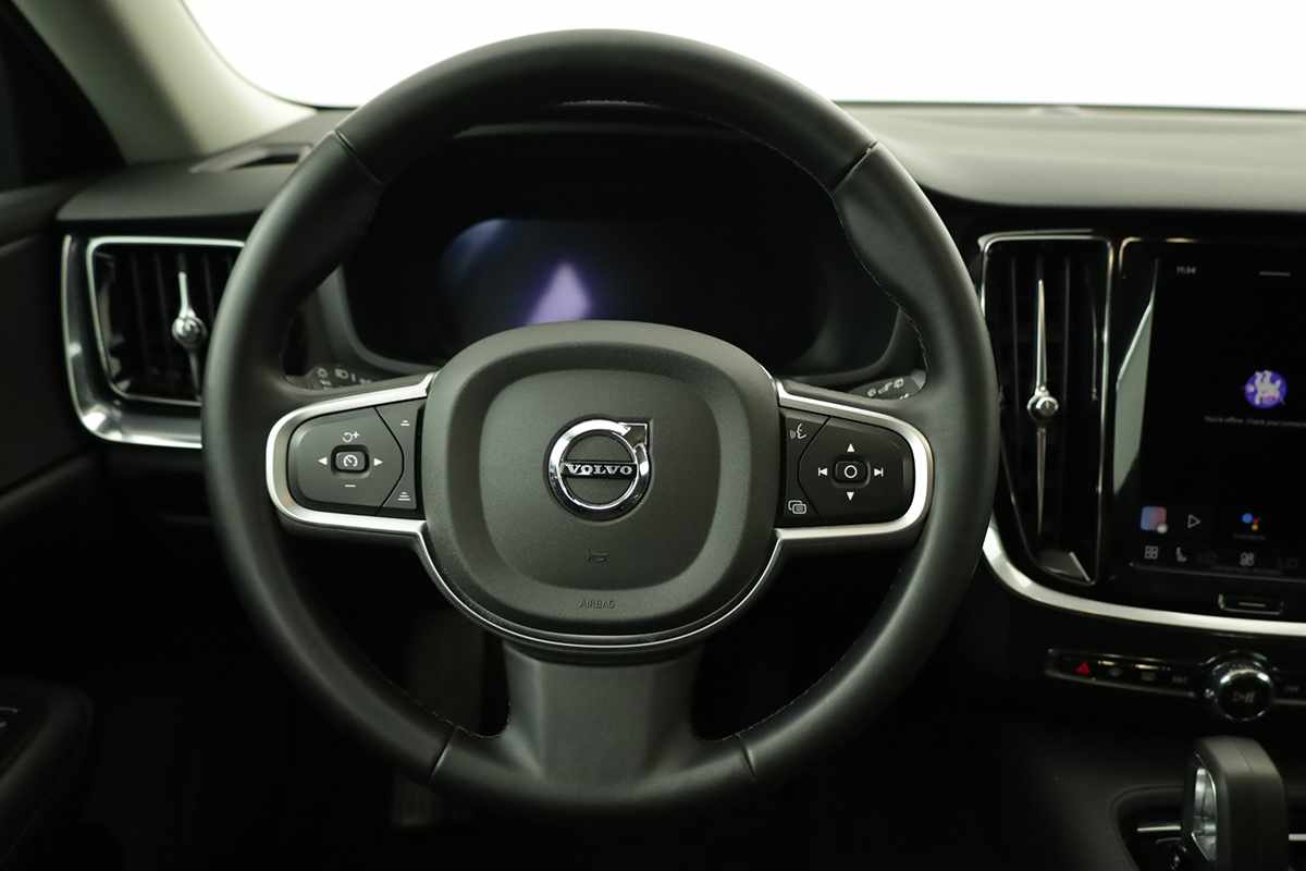 volvo-v60-2025-hibrido-a-gasolina-1969cc