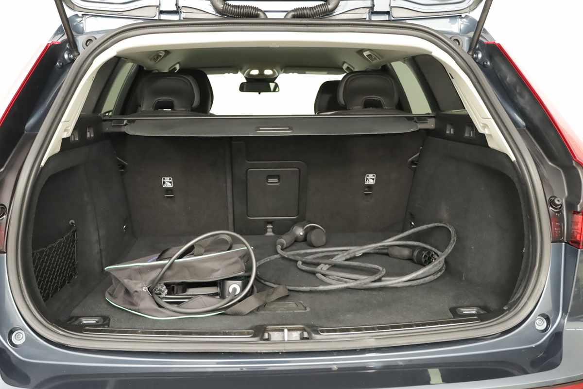 volvo-v60-2025-hibrido-a-gasolina-1969cc
