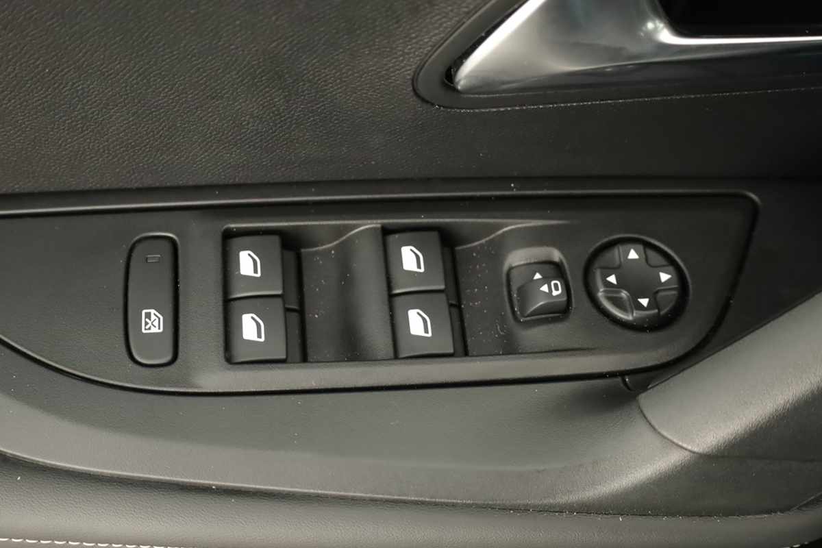 peugeot-2008-2025-gasolina-1199cc