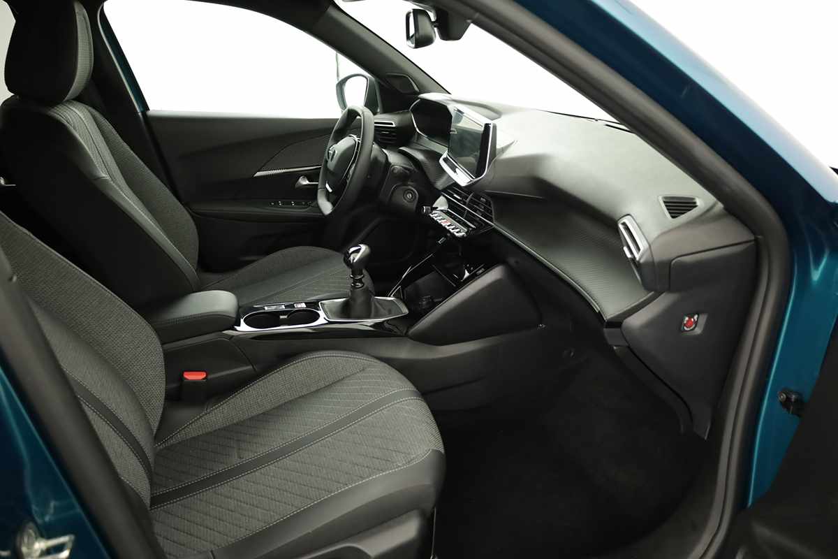 peugeot-2008-2025-gasolina-1199cc