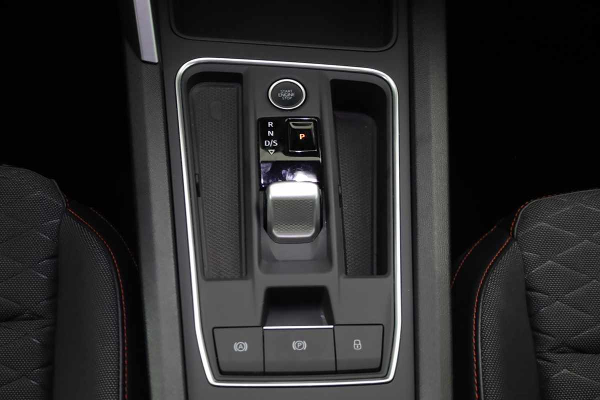 seat-leon-st-2025-hibrido-a-gasolina-1498cc