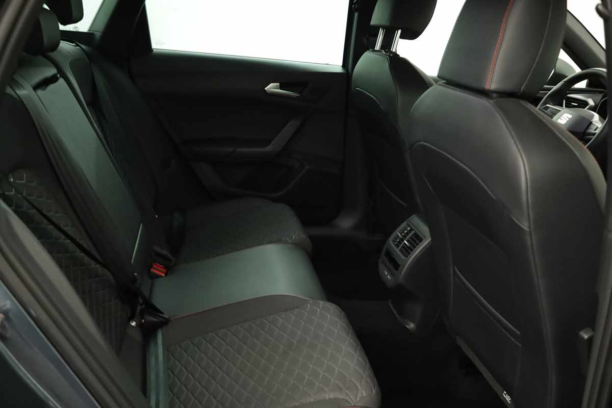 seat-leon-st-2025-hibrido-a-gasolina-1498cc