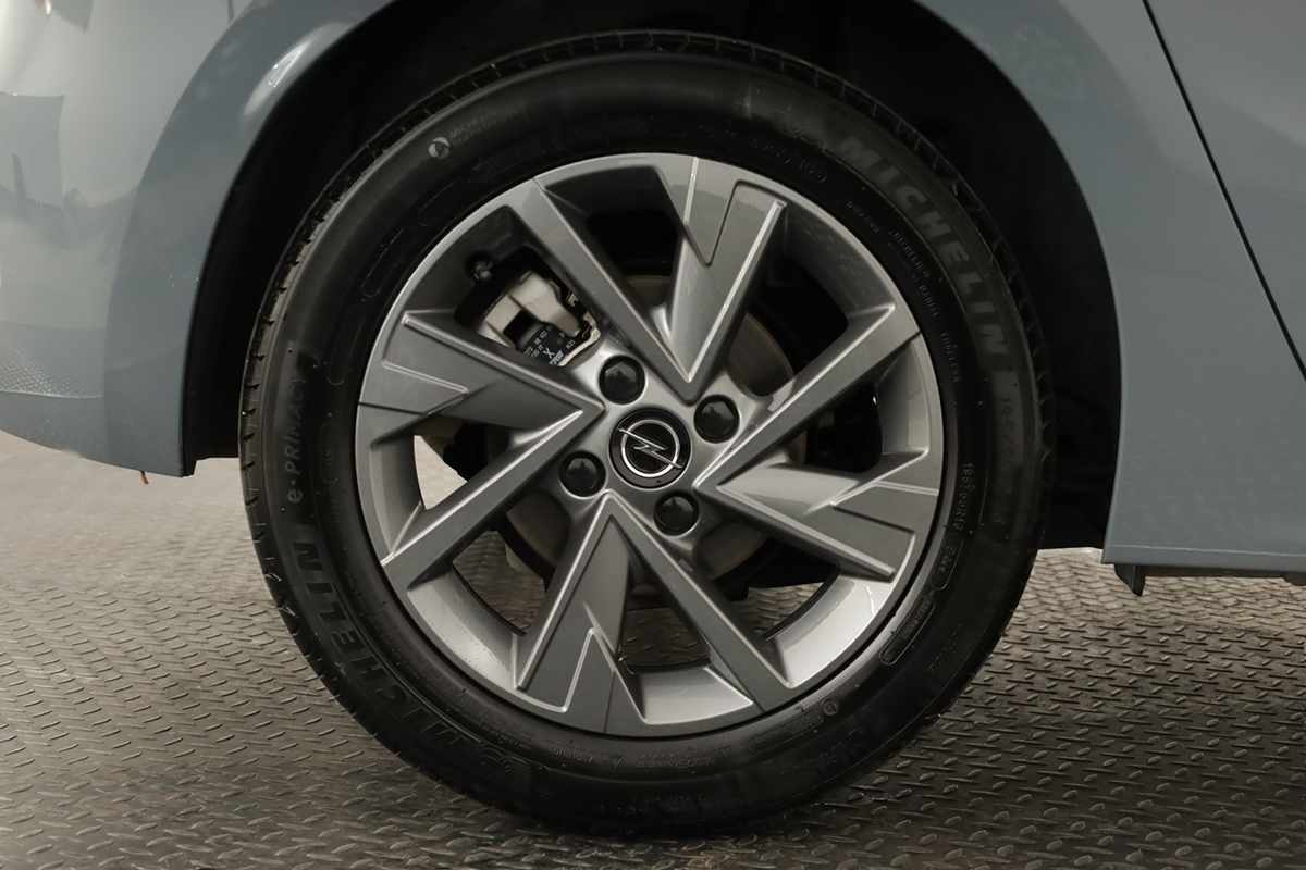 opel-corsa-2025-gasolina-1199cc