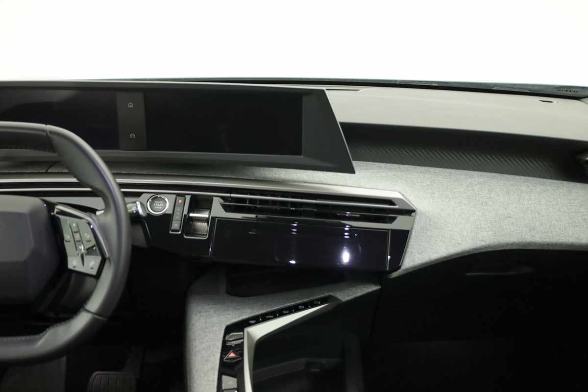 peugeot-5008-2025-gasolina-1199cc