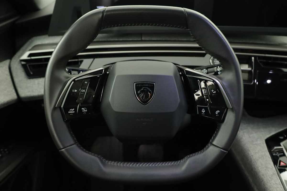 peugeot-5008-2025-gasolina-1199cc