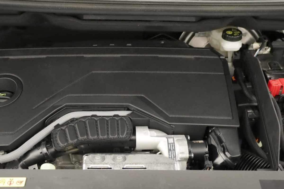 peugeot-5008-2025-gasolina-1199cc