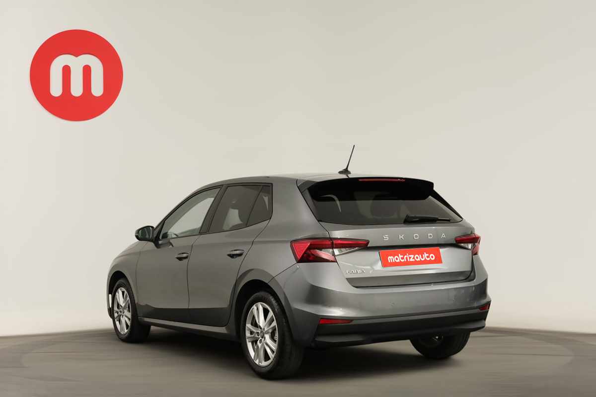skoda-fabia-2025-gasolina-999cc