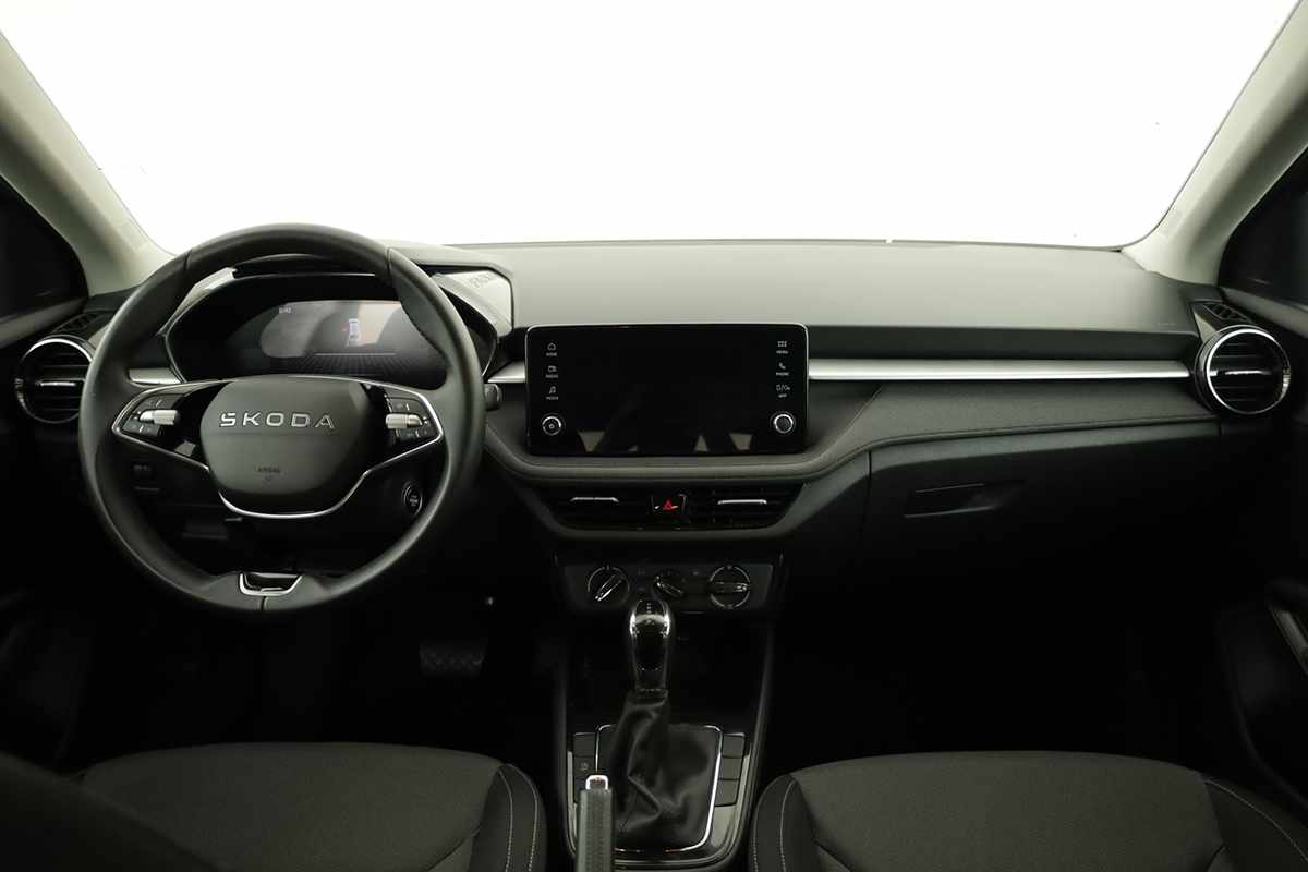 skoda-fabia-2025-gasolina-999cc