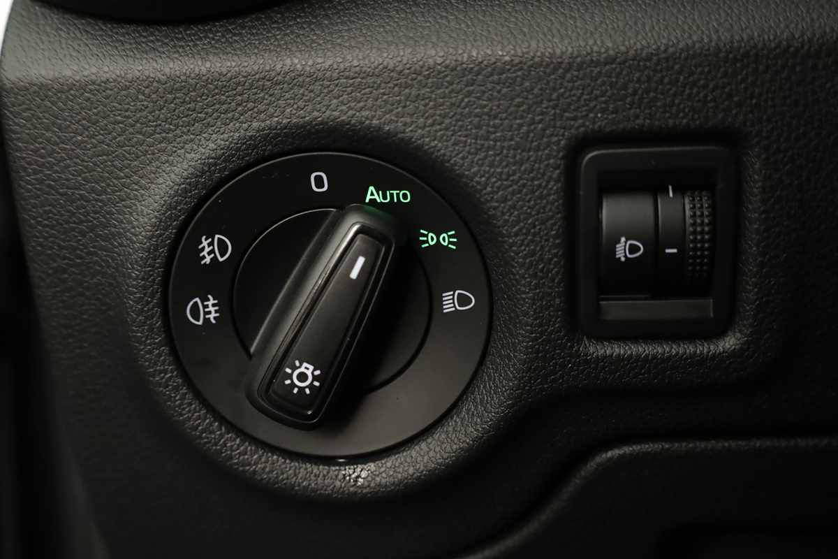 skoda-fabia-2025-gasolina-999cc