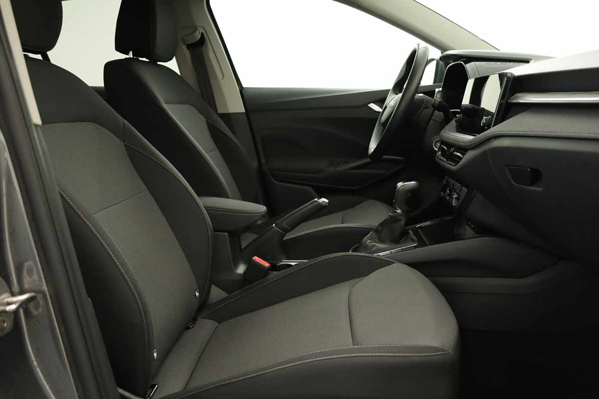 skoda-fabia-2025-gasolina-999cc