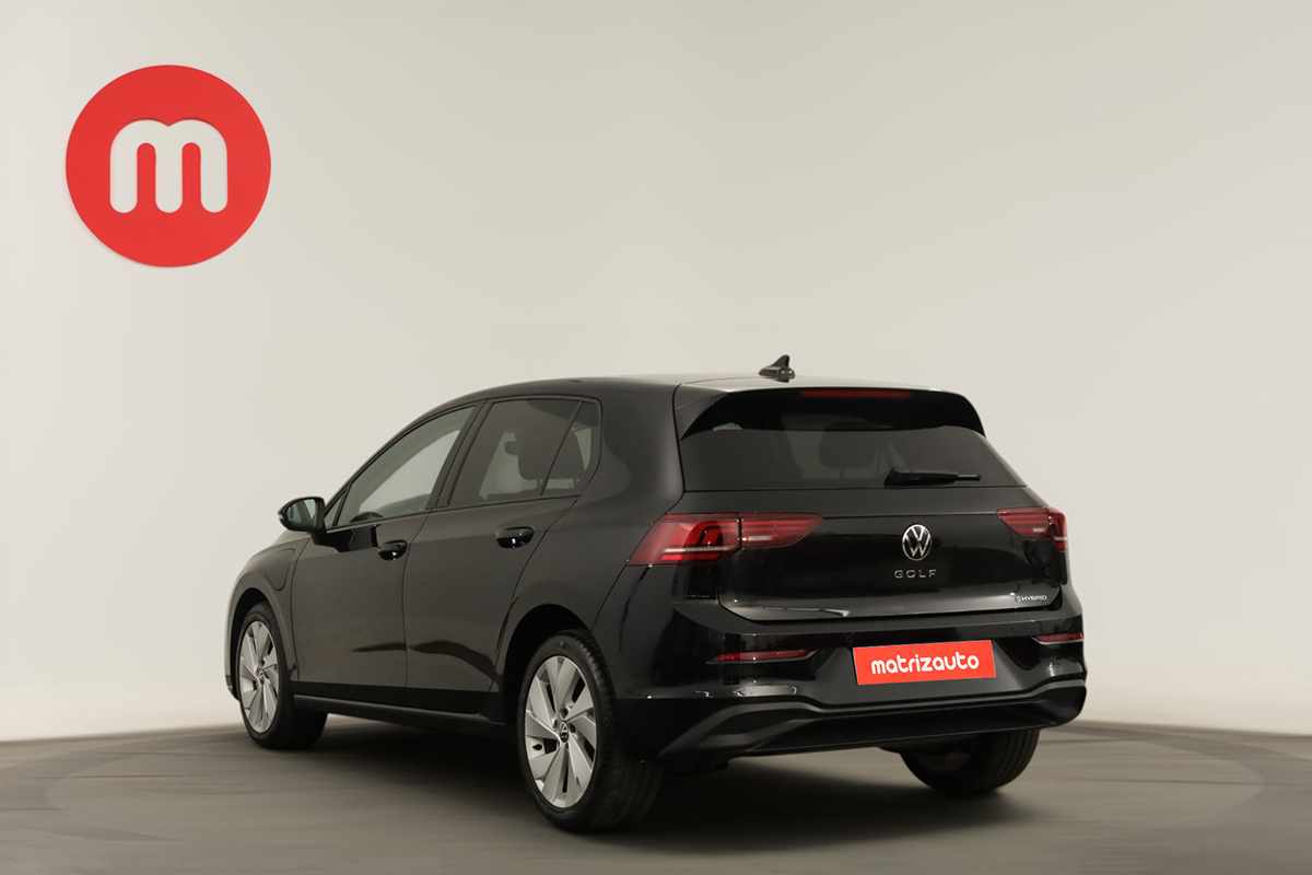 volkswagen-golf-2025-hibrido-a-gasolina-1498cc