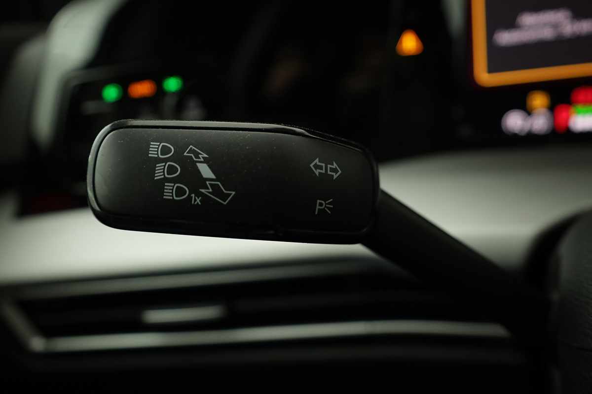 volkswagen-golf-2025-hibrido-a-gasolina-1498cc