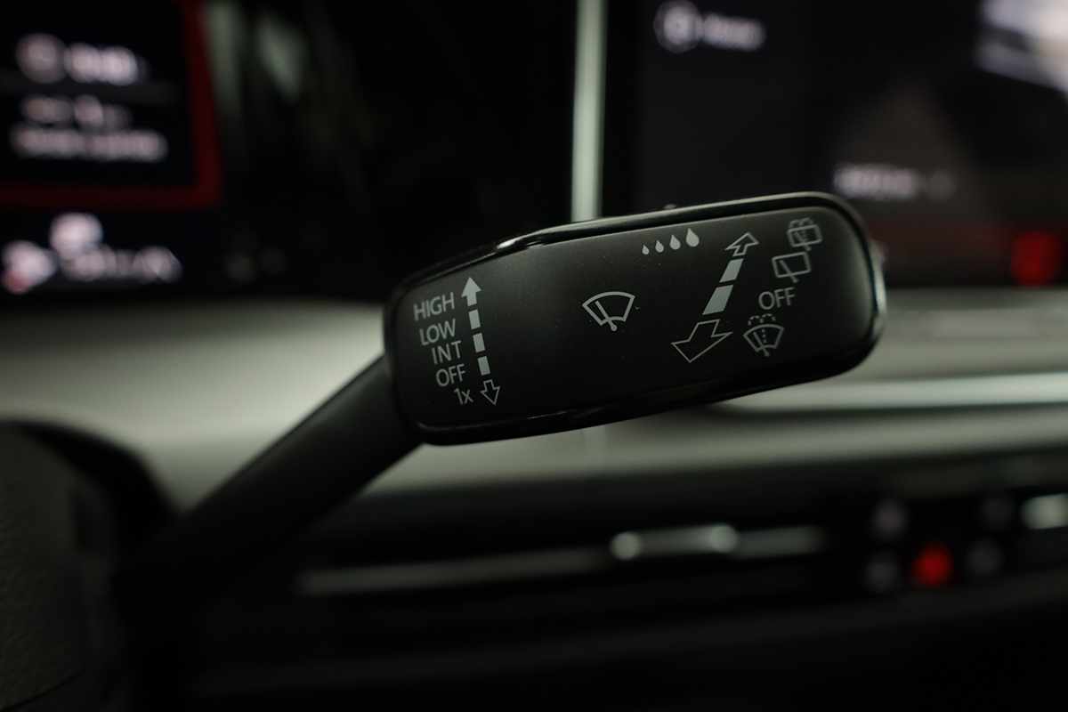 volkswagen-golf-2025-hibrido-a-gasolina-1498cc