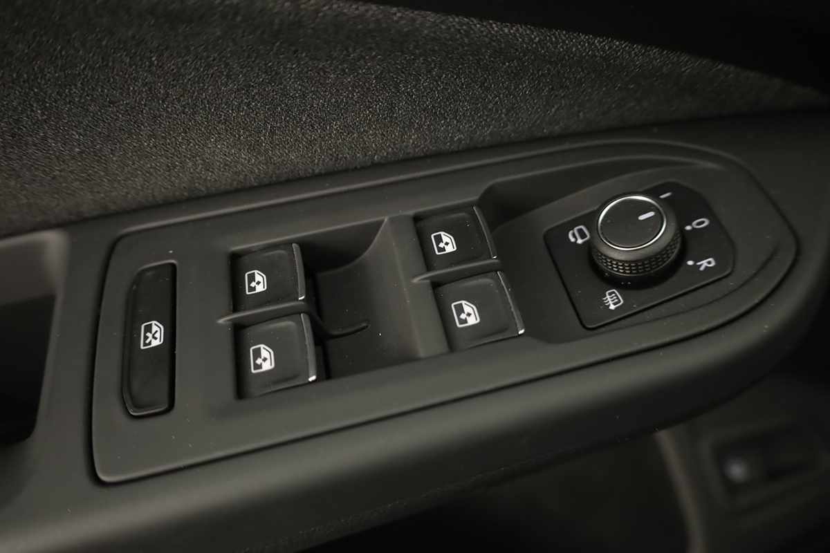 volkswagen-golf-2025-hibrido-a-gasolina-1498cc