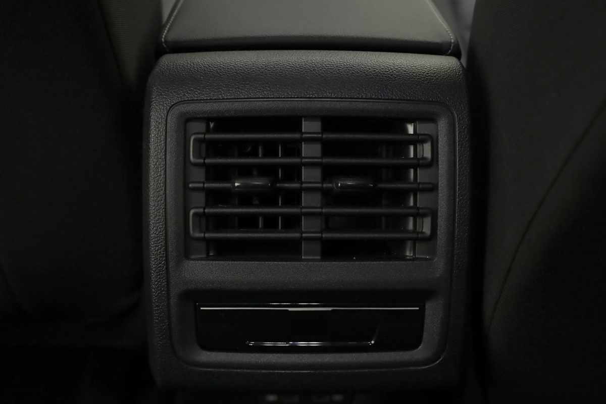 volkswagen-golf-2025-hibrido-a-gasolina-1498cc