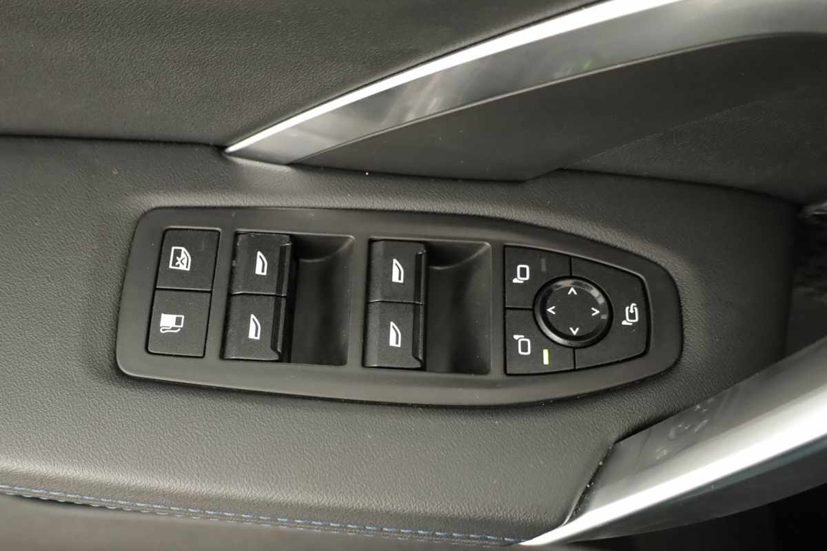 bmw-x1-2025-hibrido-a-gasolina-1499cc