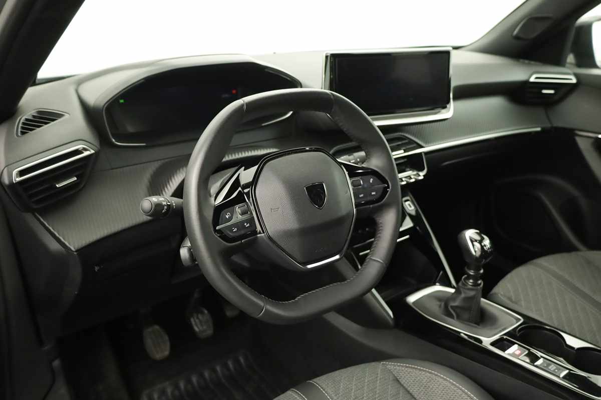 peugeot-2008-2025-gasolina-1199cc