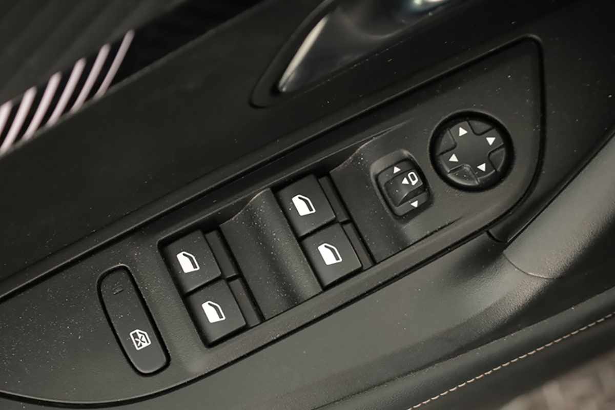 peugeot-2008-2025-gasolina-1199cc