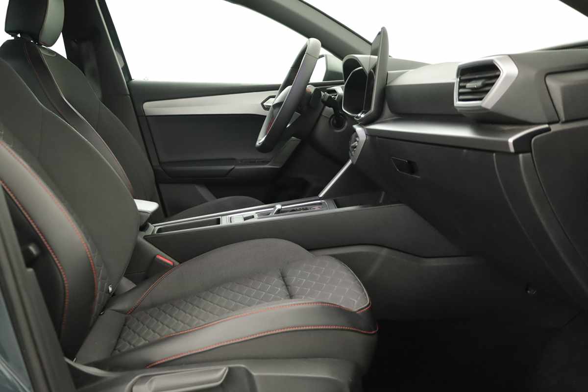seat-leon-st-2025-hibrido-a-gasolina-1498cc