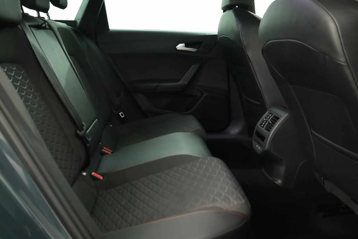 seat-leon-st-2025-hibrido-a-gasolina-1498cc
