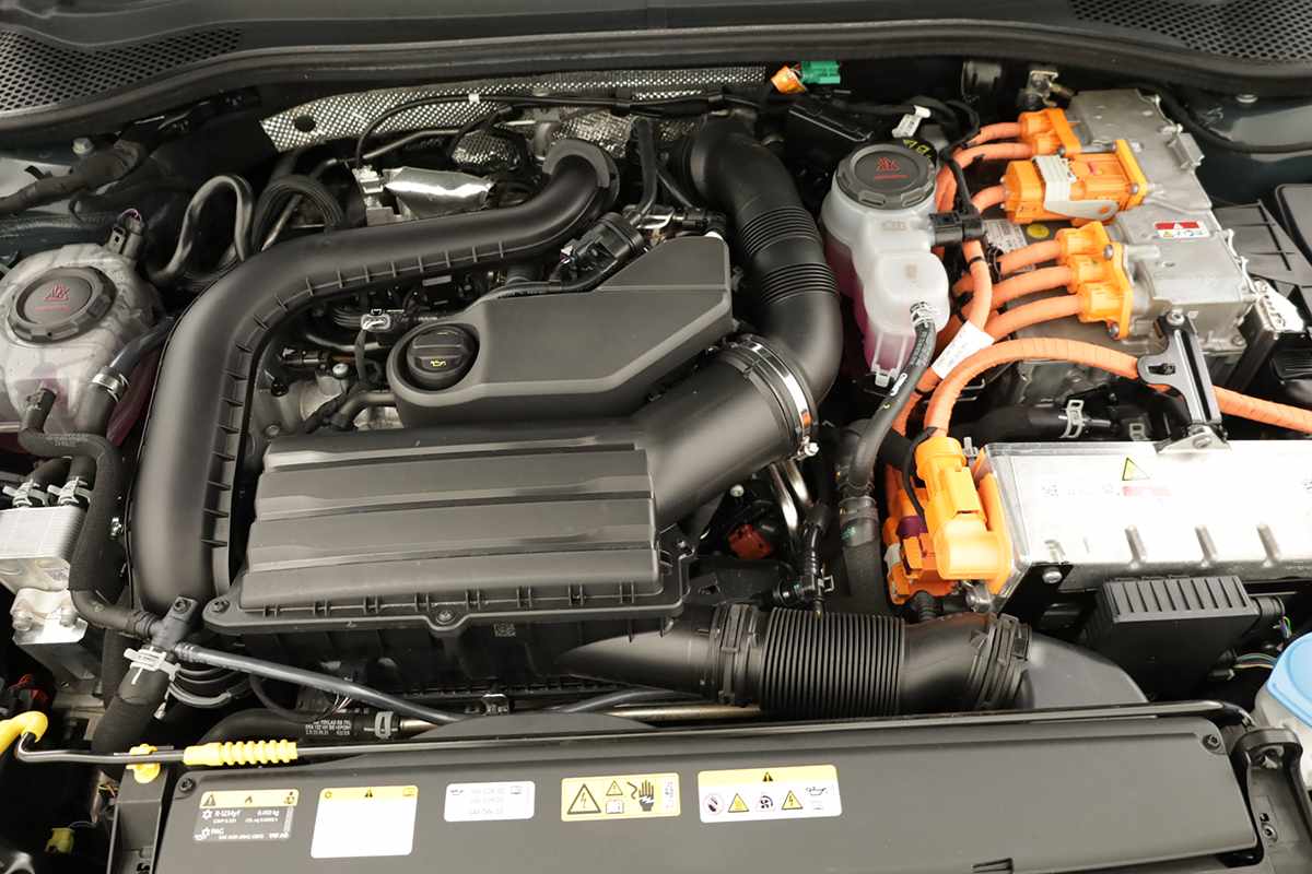 seat-leon-st-2025-hibrido-a-gasolina-1498cc