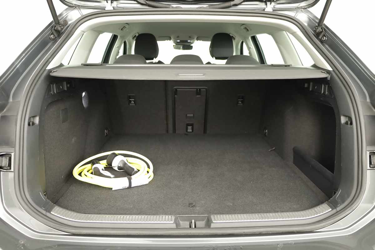 volkswagen-passat-variant-2025-hibrido-a-gasolina-1498cc
