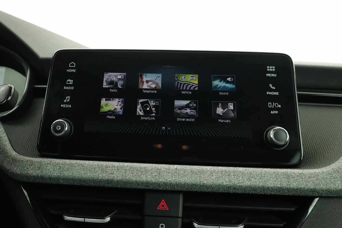 skoda-kamiq-2024-gasolina-999cc