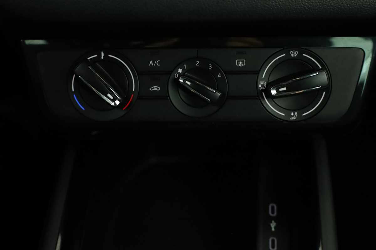 skoda-kamiq-2024-gasolina-999cc