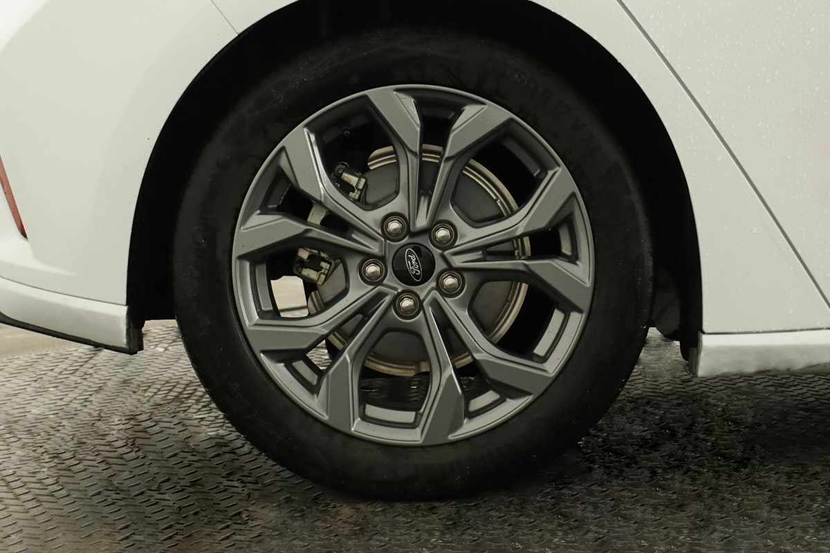 ford-focus-2024-gasolina-998cc