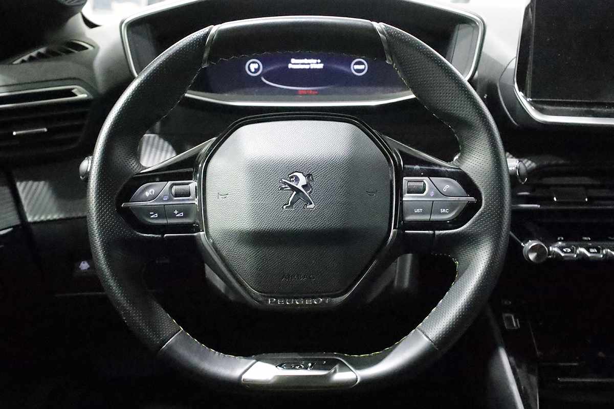 peugeot-208-2022-gasolina-1199cc