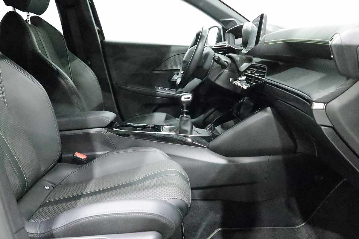 peugeot-208-2022-gasolina-1199cc