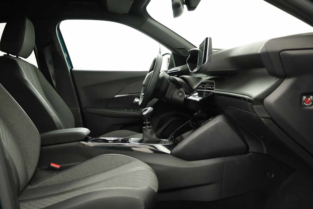 peugeot-2008-2025-gasolina-1199cc