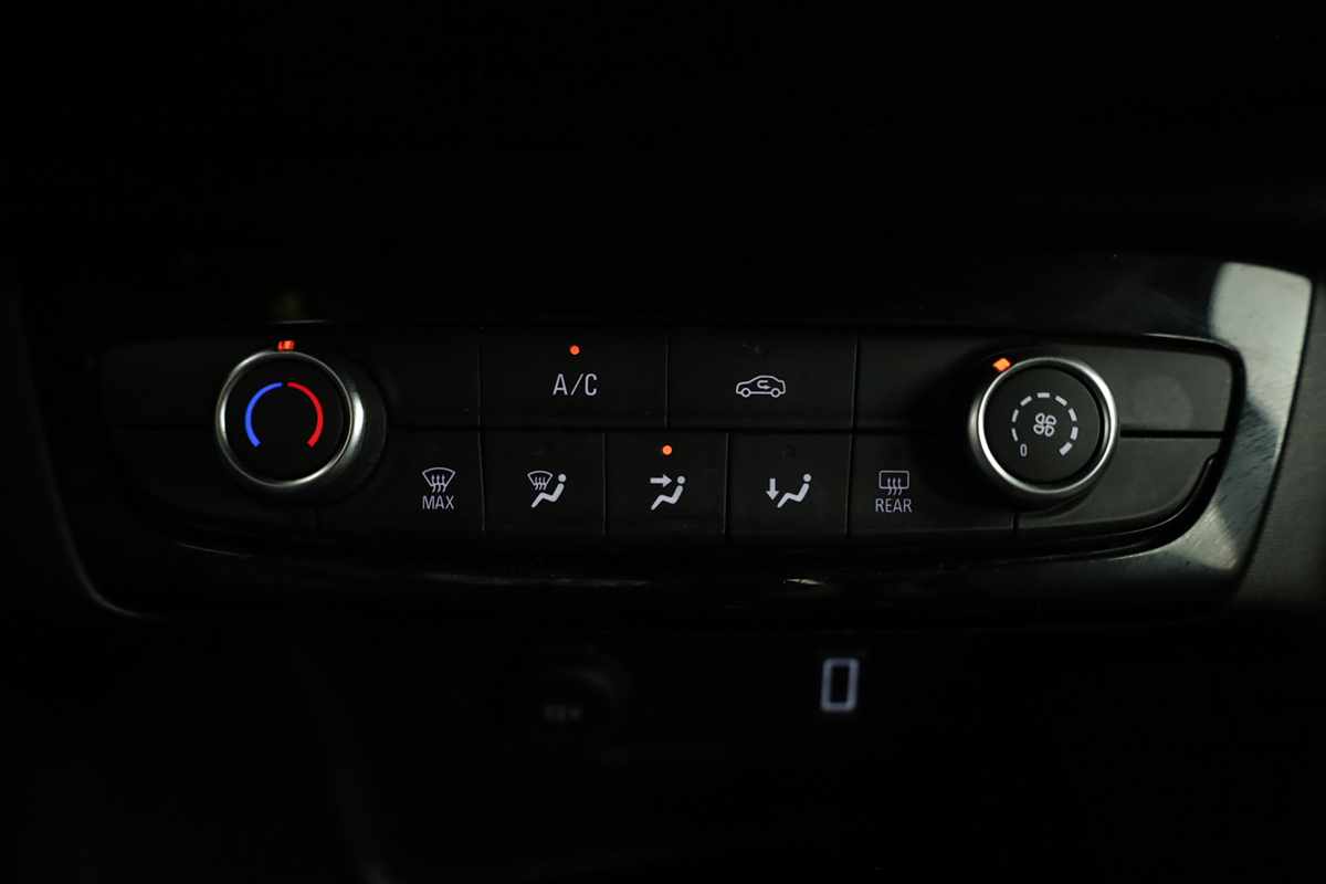 opel-corsa-2025-gasolina-1199cc