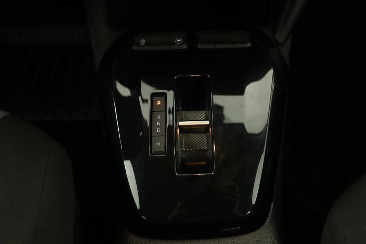 opel-corsa-2025-gasolina-1199cc