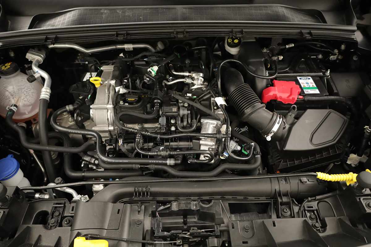 ford-puma-2025-gasolina-998cc