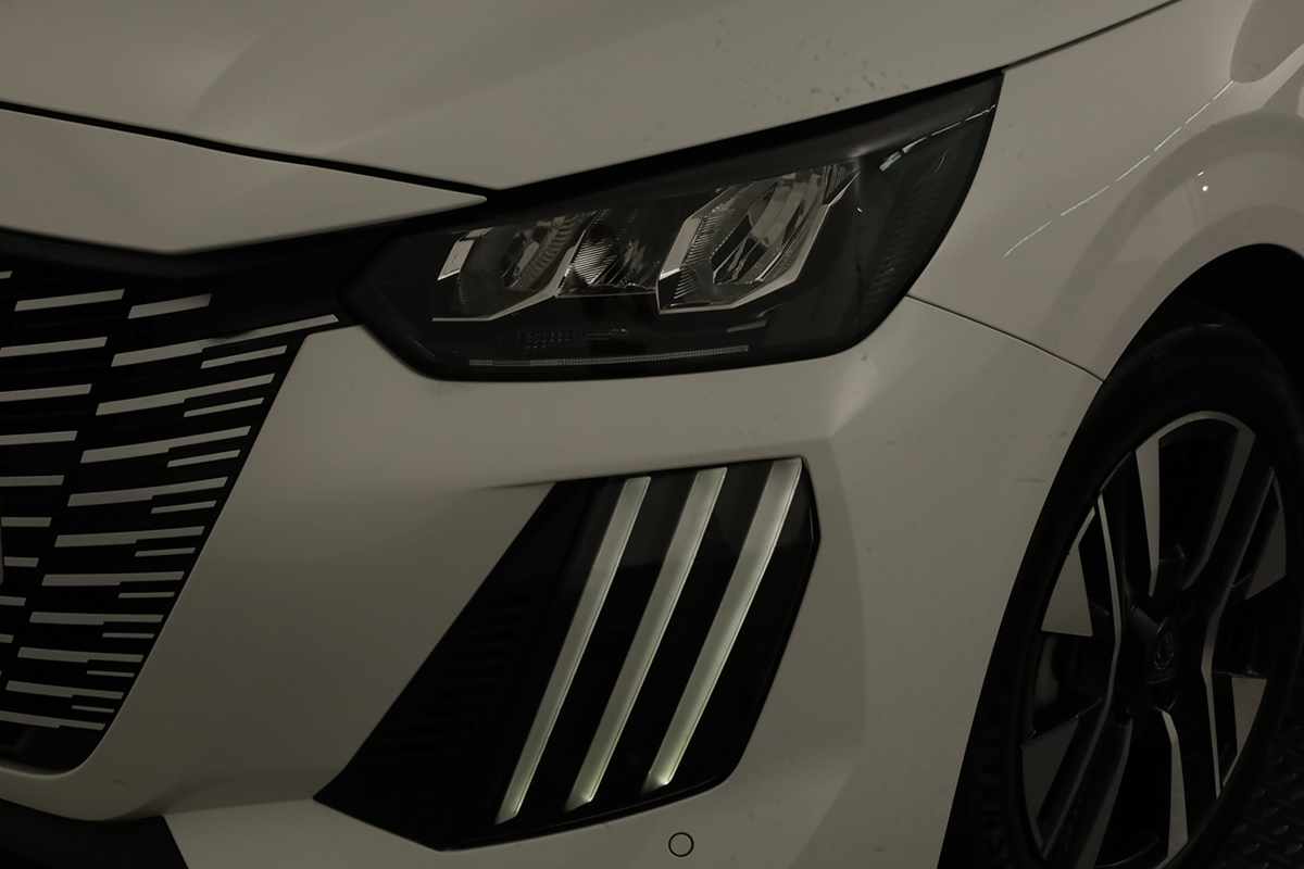 peugeot-208-2025-gasolina-1199cc