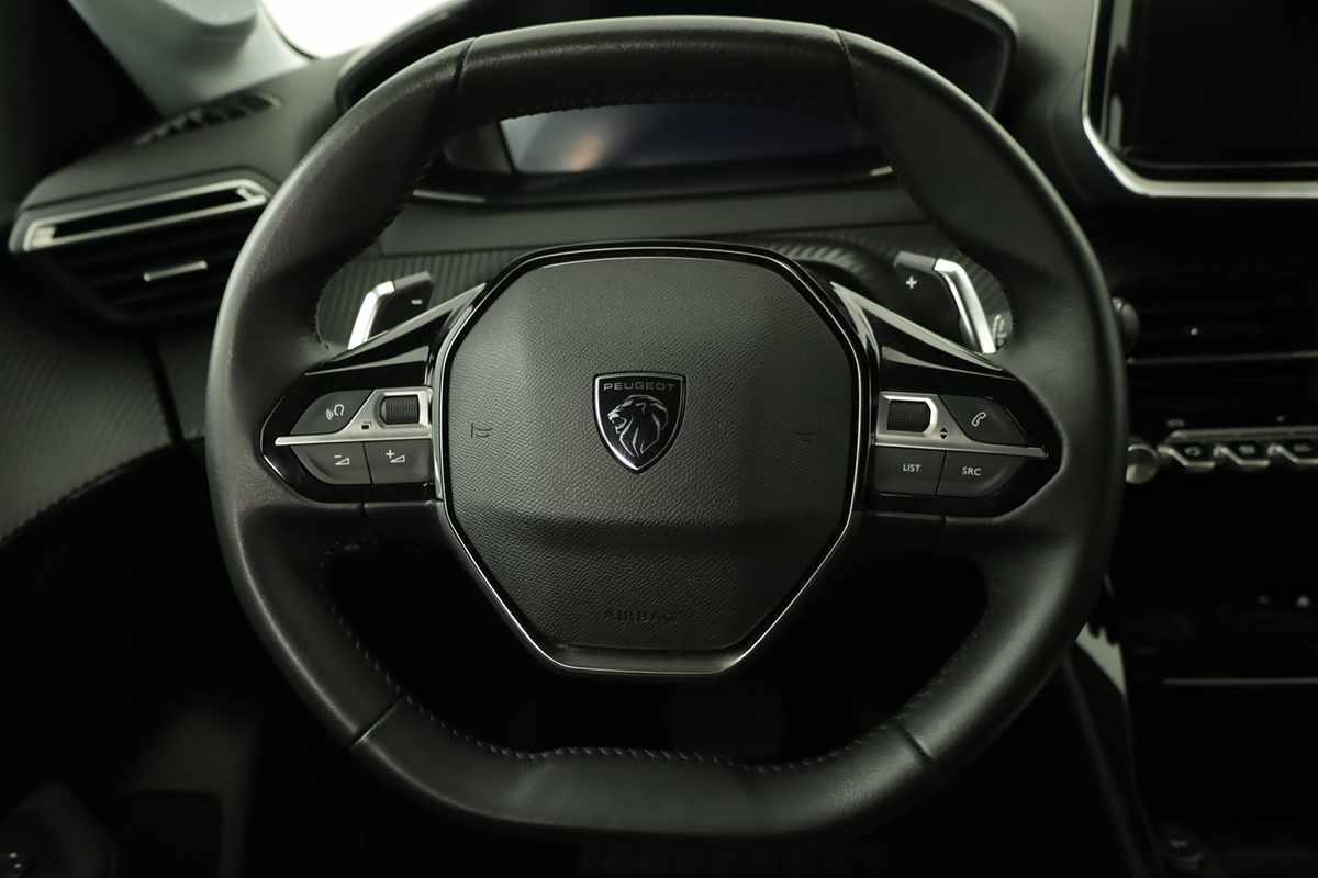 peugeot-208-2025-gasolina-1199cc