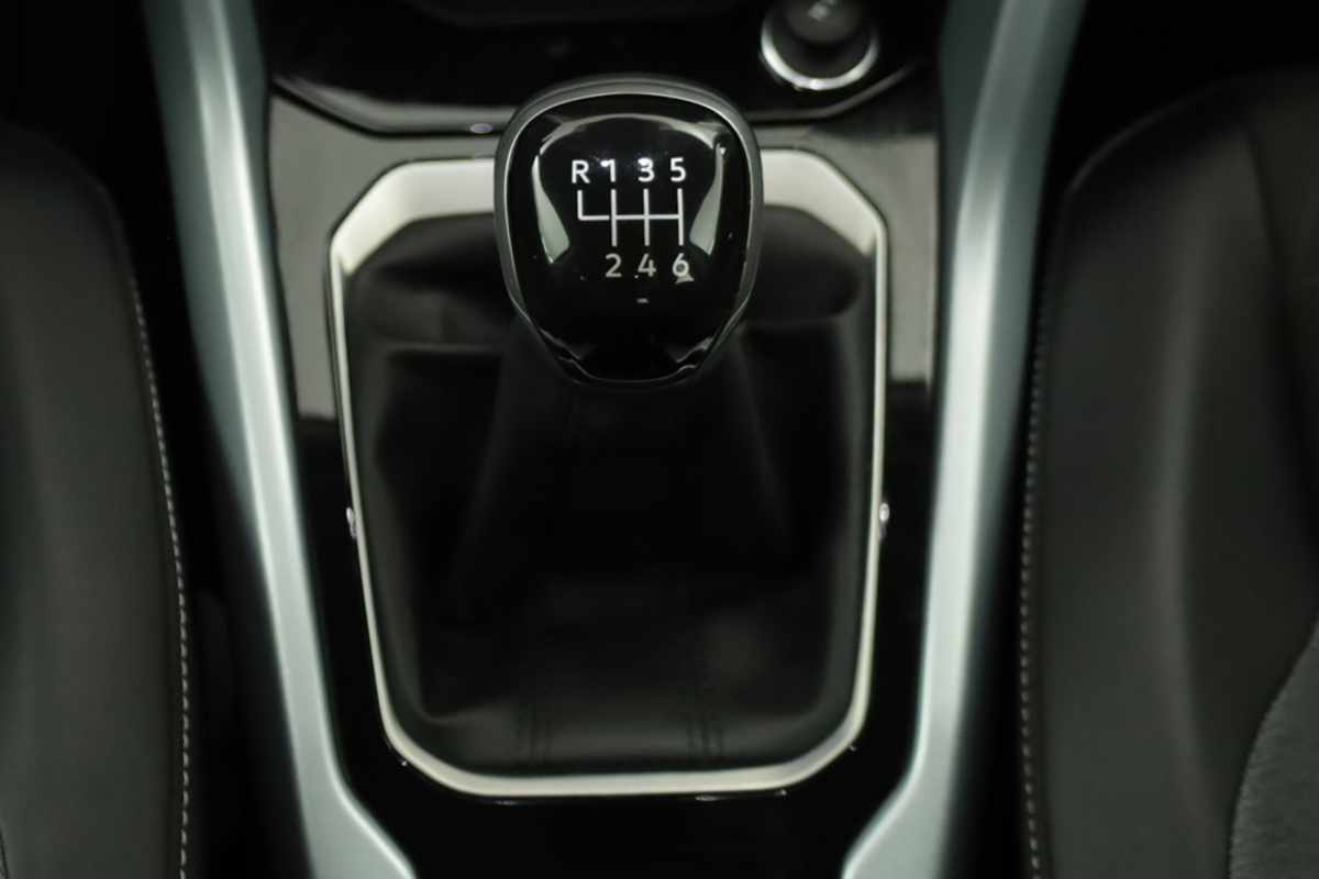 volkswagen-t-roc-2025-gasolina-999cc
