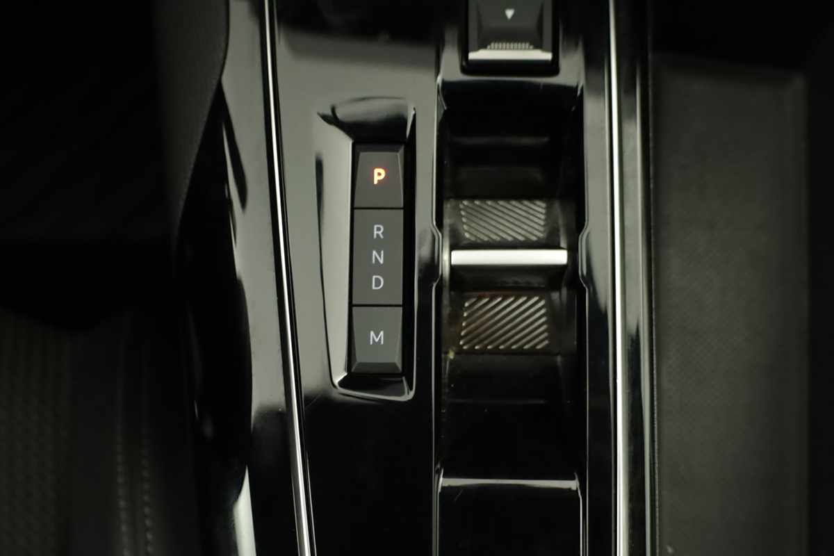 peugeot-3008-2024-gasolina-1199cc